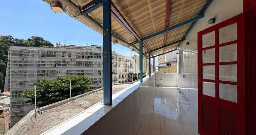 MARAVILHOSA COBERTURA SUÍTE QUARTO E SALA MELHOR RUA DA GLÓRIA