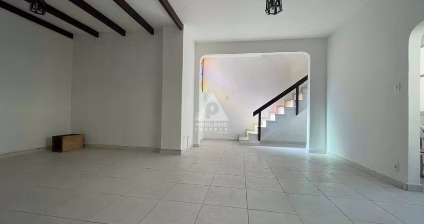 Cobertura Duplex à Venda na Tijuca – Próximo ao Metrô Uruguai!