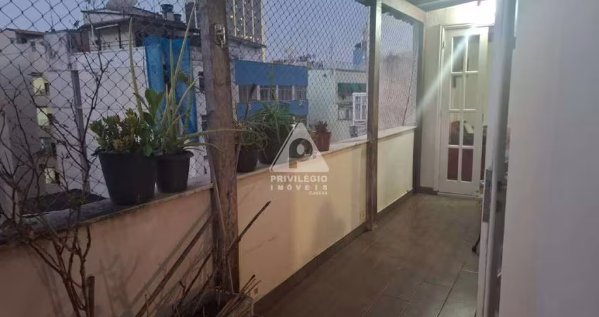Cobertura à venda, 3 quartos, 1 suíte, Copacabana - RIO DE JANEIRO/RJ