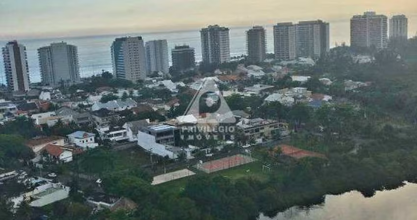 Apartamento com 1 quarto, vaga de garagem e vista mar na Barra da Tijuca
