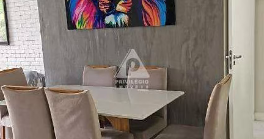Apartamento de 3 quartos , varanda e garagem