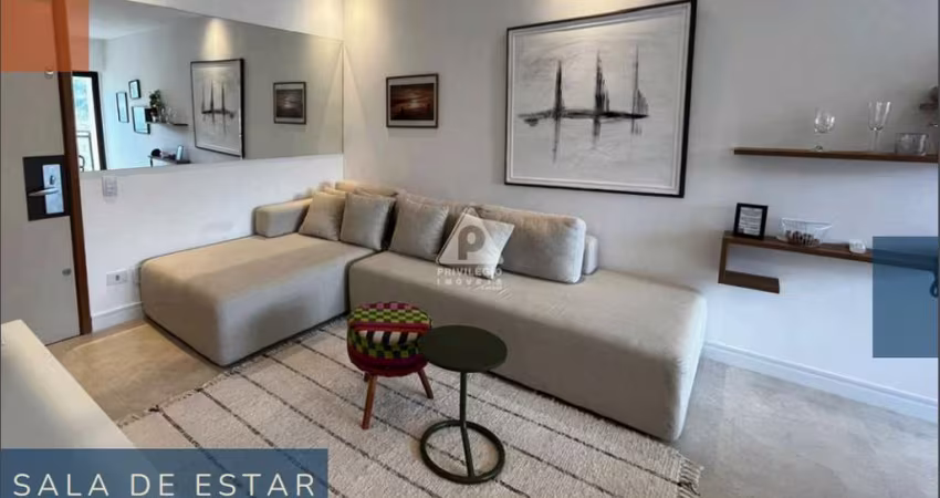 FLAT, QUARTO E SALA, SENDO SUÍTE, VARANDA, VISTA DOIS IRMÃOS, 2 VAGAS E TOTAL INFRAESTRUTURA.