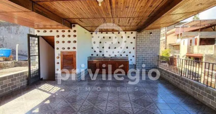 Casa triplex à venda, 3 quartos, 1 suíte, 2 vagas, freguesia (jacarepaguá) - rio de janeiro/rj