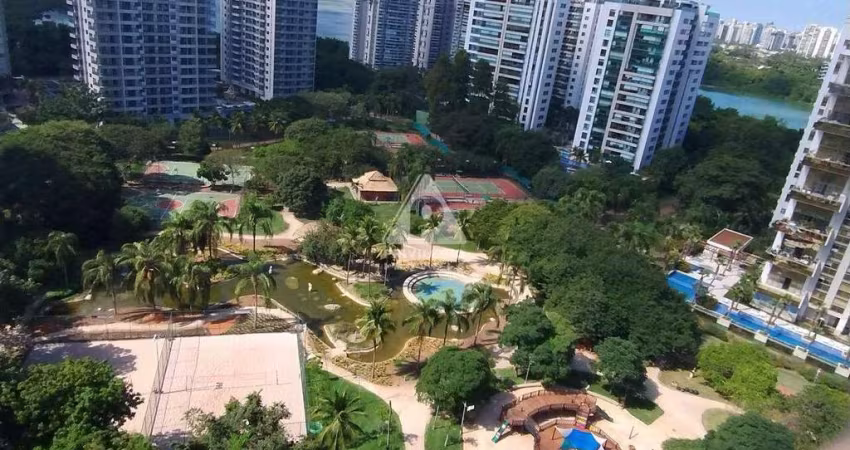 Cobertura duplex á venda na Península.