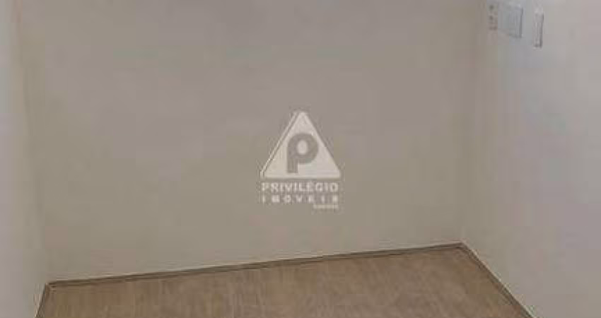 APARTAMENTO À VENDA DE 2 QUARTOS COM 01 VAGA!