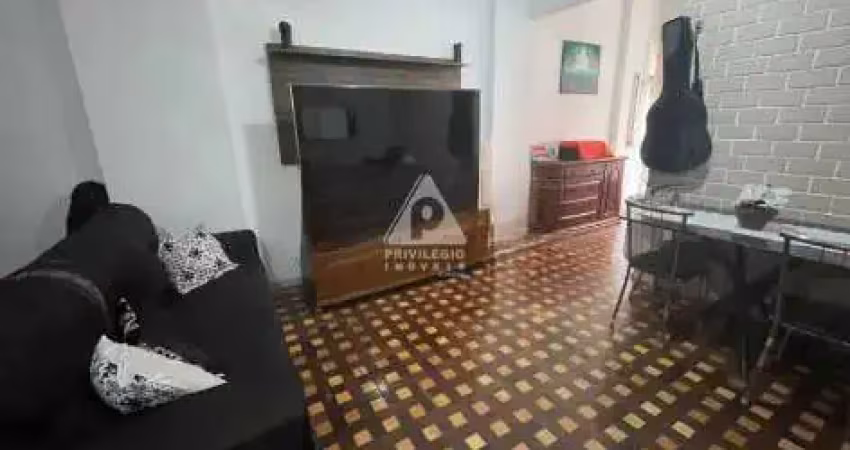 Apartamento à venda, 2 quartos, rua cobiçada e transversal no posto 3, copacabana, rio de janeiro, rj