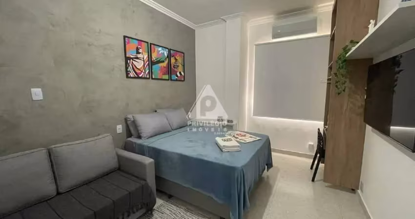 Kitnet / Stúdio à venda na Avenida Prado Júnior, --, Copacabana, Rio de Janeiro