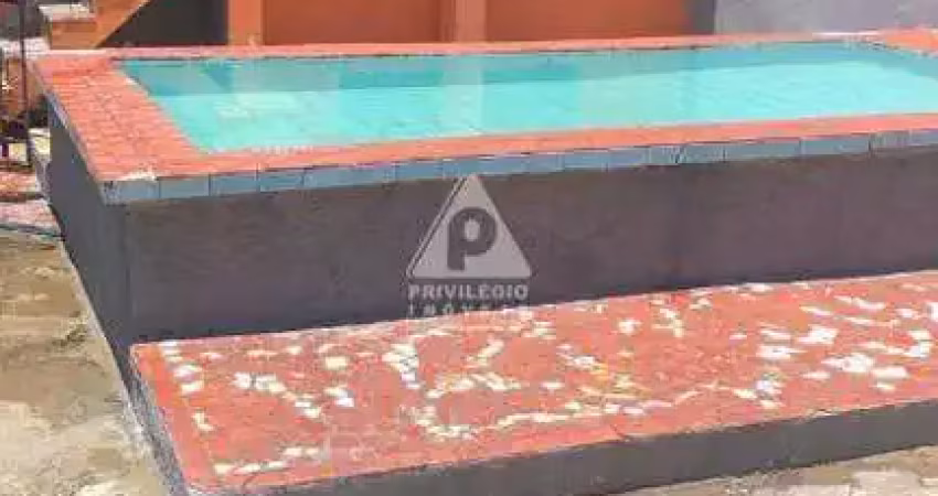 Casa com 3 quartos à venda na Rua Benedito Kelly, --, Santa Eugênia, Nova Iguaçu