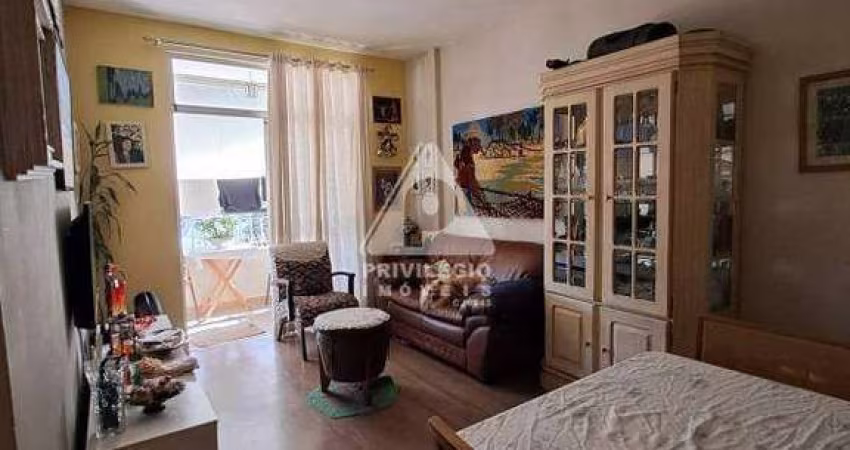 Apartamento com 3 quartos à venda na Rua General Andrade Neves, --, São Domingos, Niterói