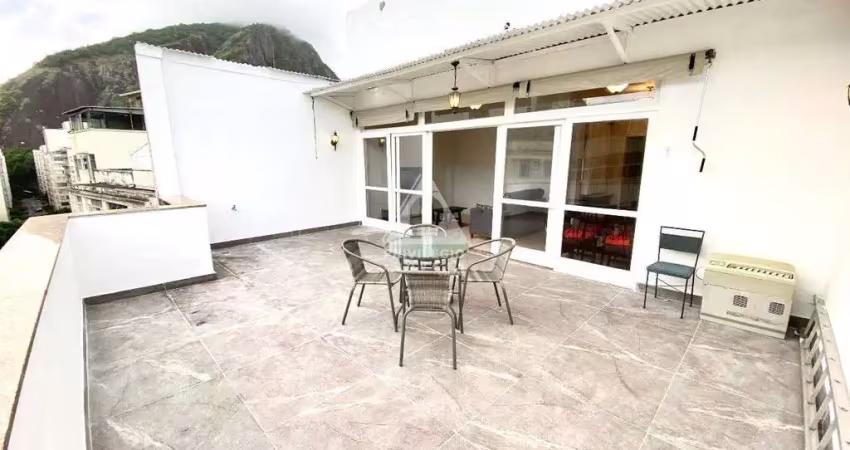 Cobertura linear com área externa em copacabana – 3 quartos!