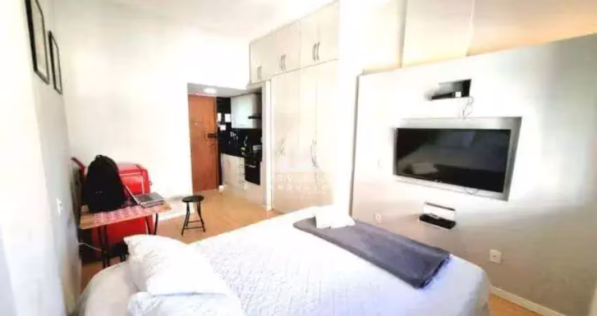 Apartamento à venda em copacabana, conjugado, reformado
