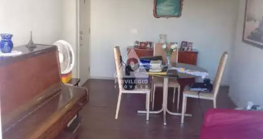 Excelente oportunidade na rua bambina com 2 quartos, infra e 1 vaga na escritura!