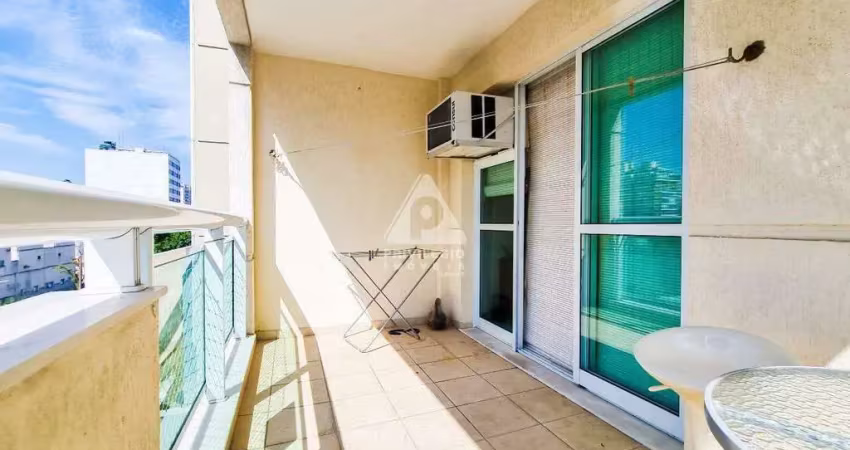 Excelente apartamento 2 quartos, 1 vaga, varanda a venda no coração de botafogo