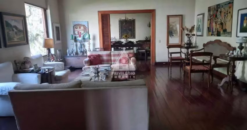 Apartamento à venda, 4 quartos, 1 suíte, 2 vagas - 220m² - humaitá