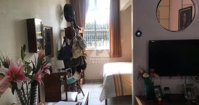 Perto do metrô botafogo - conjugado amplo bem dividido com vista livre