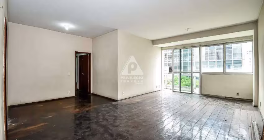 No jardim botânico: apartamento de 3 quartos, sendo um 1 suíte e 2 vagas na escritura; rua j. carlos!
