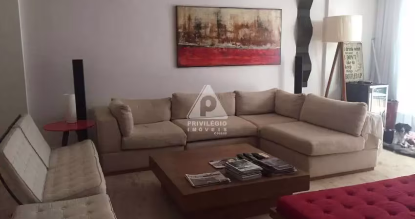 125m², 2 quartos, varanda, 2 suítes, piscina, play na lagoa/rj!
