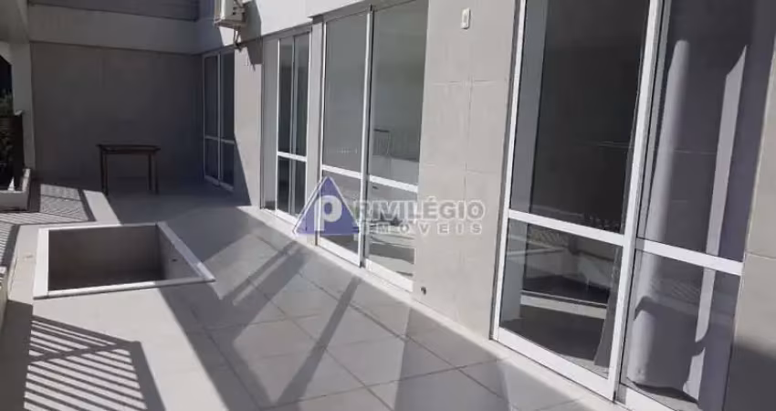 Cobertura com 2 quartos suítes, 2 vagas, infra no humaitá.