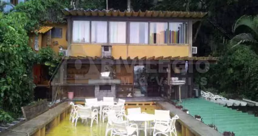 Casa, 4 quartos, suíte, vaga, piscina, jardim botânico.