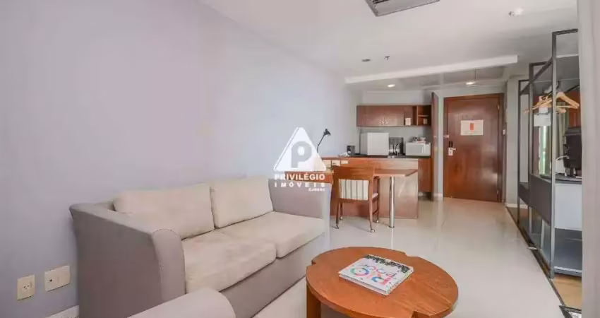 Flat a venda na barra: 1 quarto, mobiliado e em frente ao posto 4