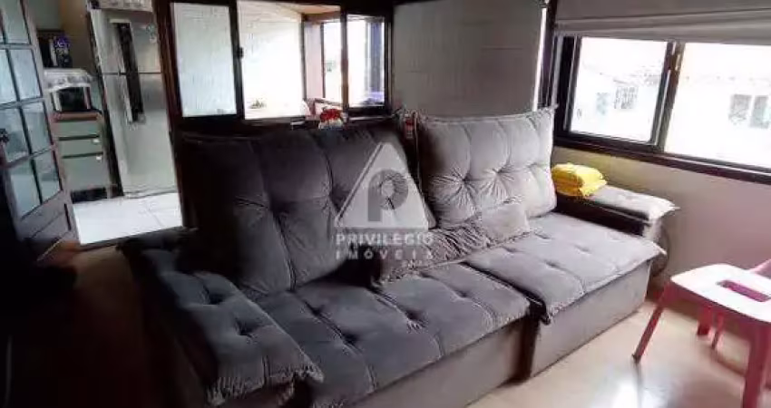 Casa no condomínio beton - praia da barra da tijuca.