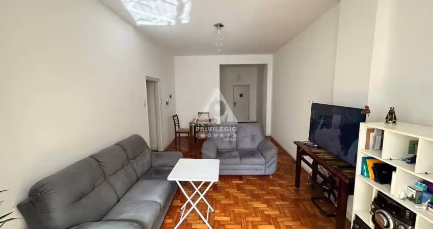 Apartamento de 2 quartos, sol da manhã no posto quatro