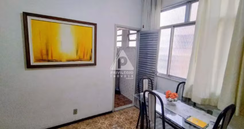 Apartamento de um quarto na rua barata ribeiro próximo a estação de metro da cardeal arco verde