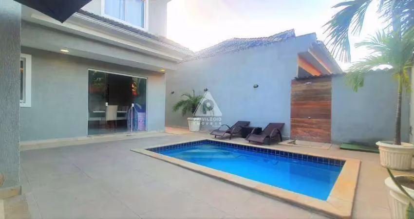 Casa duplex, 4 quartos, 3 suítes, piscina e churrasqueira em vargem grande