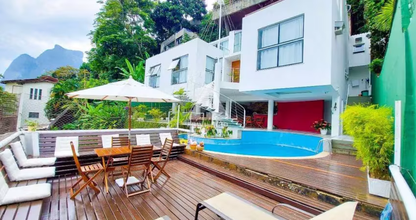 Casa luxuosa, projetada por arquiteto, capa de revista, à venda em são conrado
