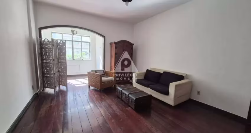 Excelente apartamento de 3 quartos na rua voluntários da pátria, próximo à rua dona mariana.