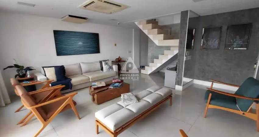 Linda cobertura duplex com 4 suites no jardim oceânico