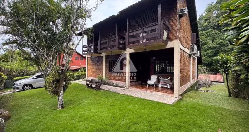 Casa com 5 quartos à venda na Rua C, --, Monte Oliveti, Guapimirim