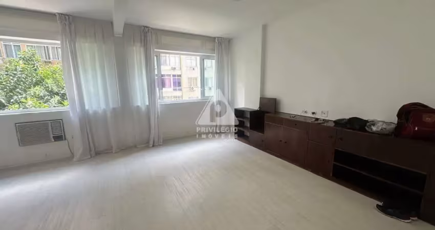 Apartamento a venda 4 quartos na melhor rua de copacabana