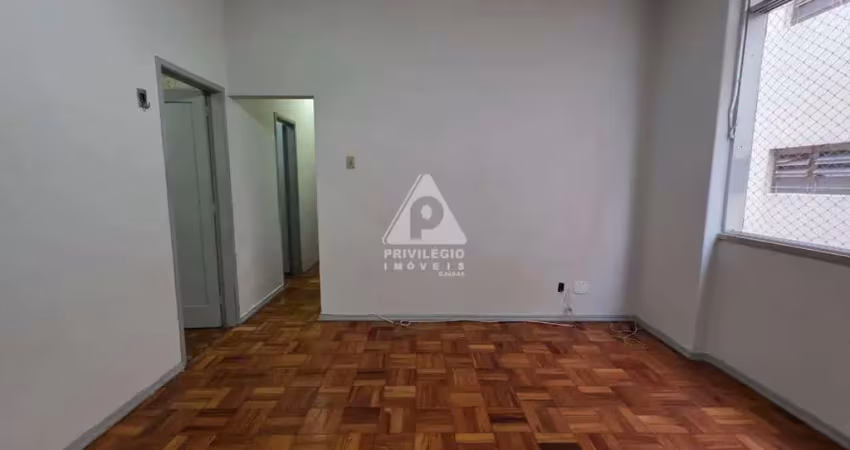 Excelente apartamento aconchegante de 60m , são dois quartos e uma vaga .
