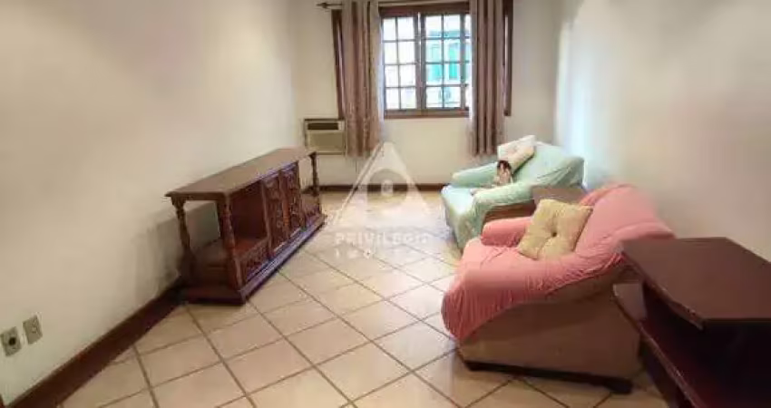 Oportunidade única: casa de vila com 4 quartos em olaria - segurança e espaço.
