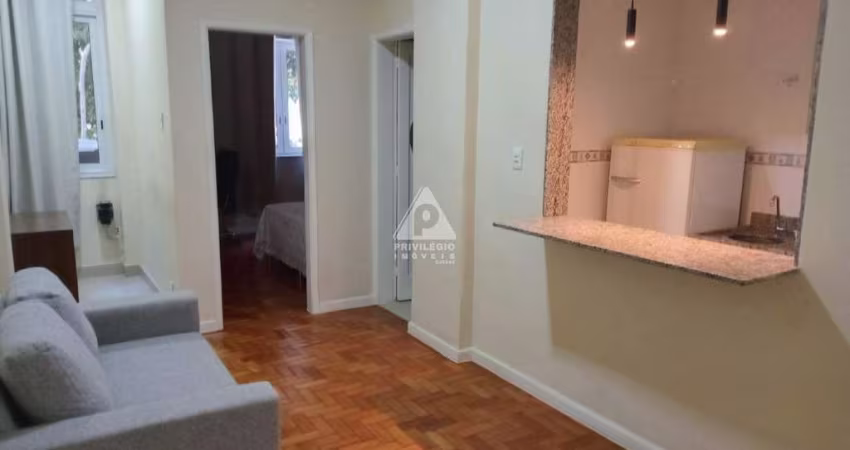 Apartamento a venda : sala, 1 quarto, posto 6 de copacabana.