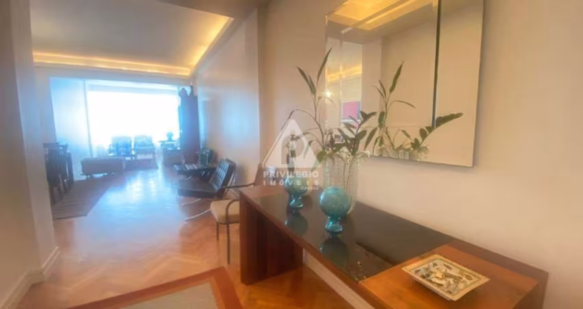 Apartamento à venda, 3 quartos, 1 suíte, 1 vaga, Copacabana - RIO DE JANEIRO/RJ