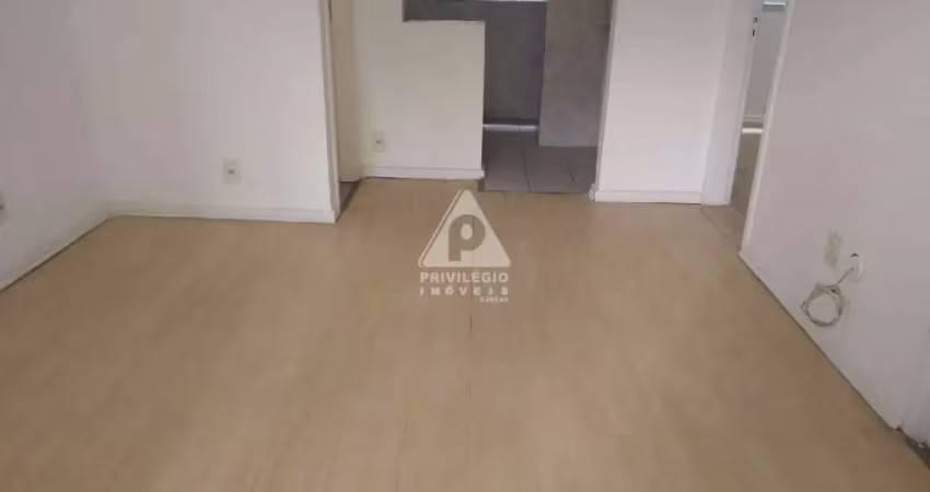 Sala, 2 quartos na urca tipo casa ! praia vermelha / / pão de açucar //