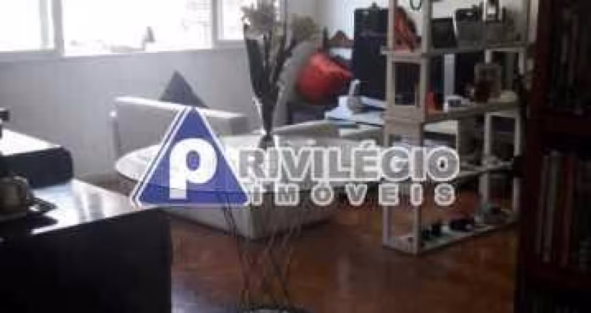 Apartamento à venda, 5 quartos, 2 suítes, 2 vagas, Copacabana - RIO DE JANEIRO/RJ
