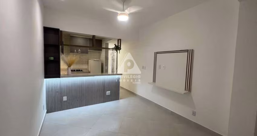 Apartamento a venda : Conjugado com 38 m² em Copacabana.