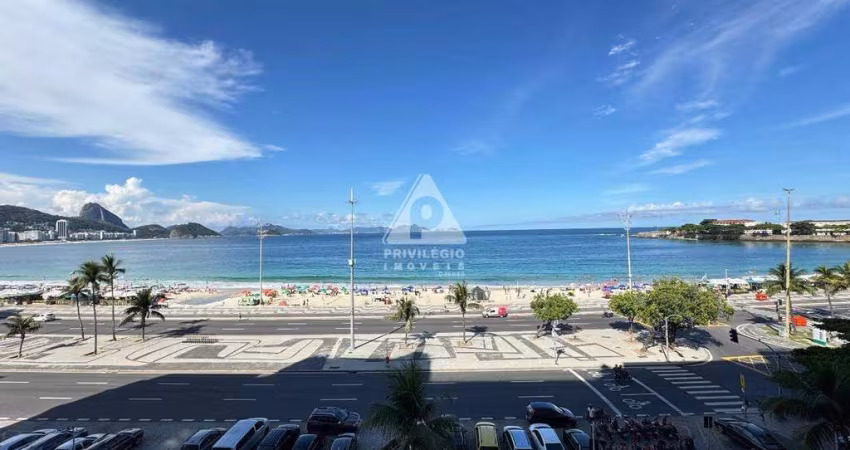 Studio finamente reformado com vista mar – Av. Atlântica, Posto 6