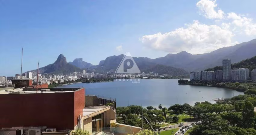 Apartamento em prédio de Luxo com vistão Lagoa