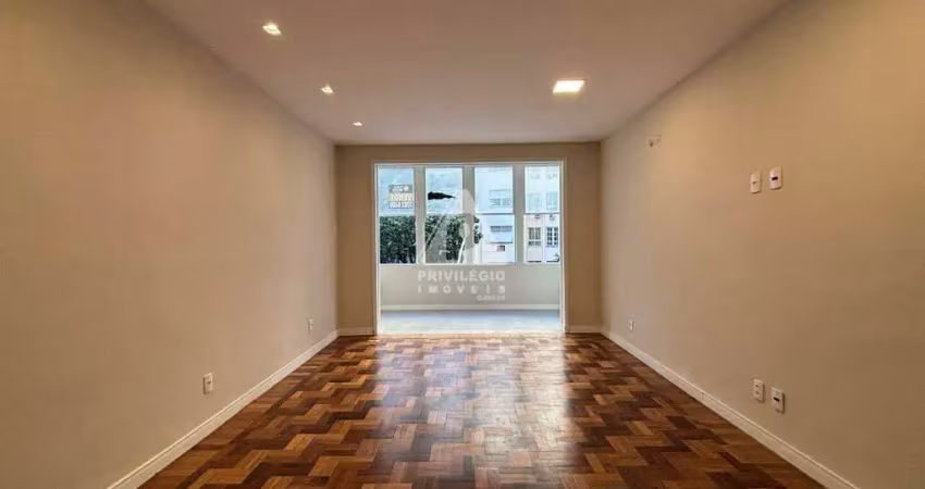 Apartamento a venda: posto 6, 4 quartos, 1 suíte, 1 vaga, 231 m².