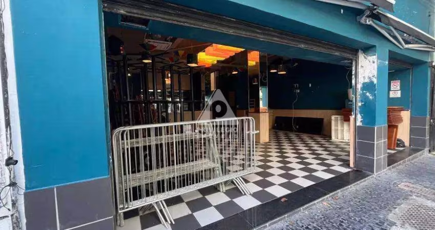 Predio comercial com 3 andares no Leblon com 465 m²