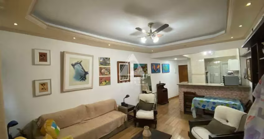Posto 4! 2 quartos com dependência, área externa e 1 vaga na escritura!! 65m²