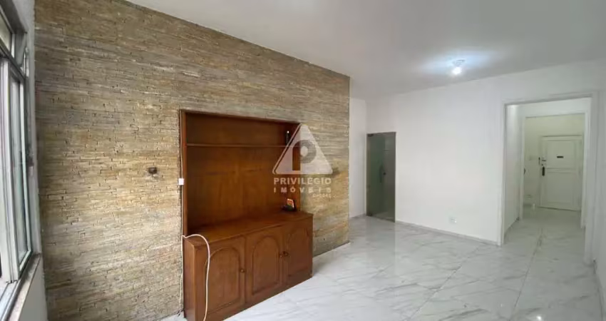Seu sonho a poucos passos de ipanema!! 3 quartos e 1 vaga na escritura!! 94m²