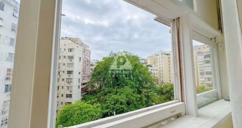 Copacabana – apartamento duplex com 130m2 - quadra da praia (posto 3)