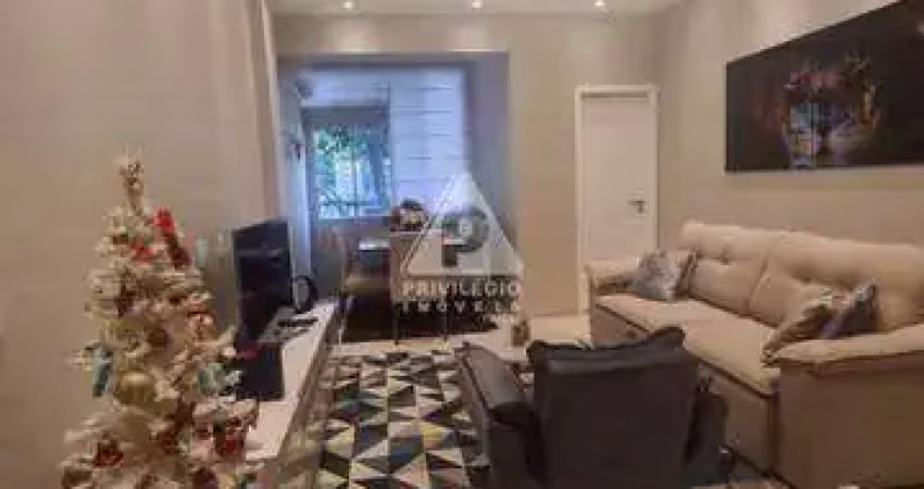 Apto impecável. sala. 2 qtos. ste. bh. coz. deps. 2a quadra da praia. posto 3