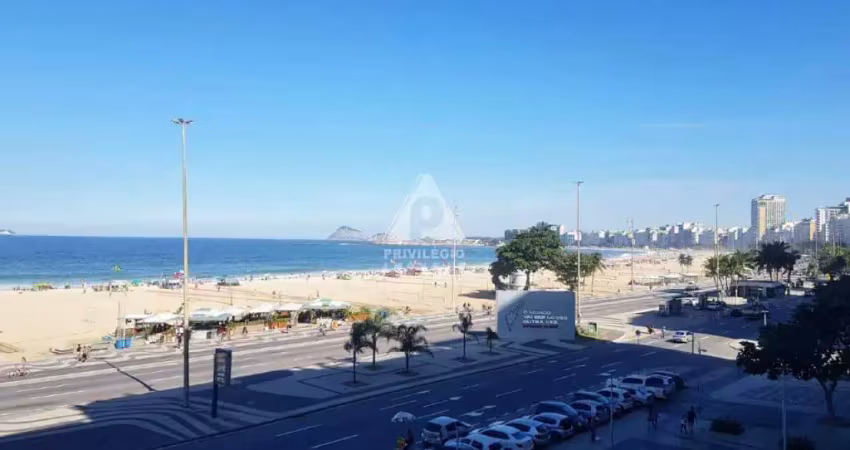 Apartamento com 3 quartos à venda na Avenida Atlântica, --, Copacabana, Rio de Janeiro