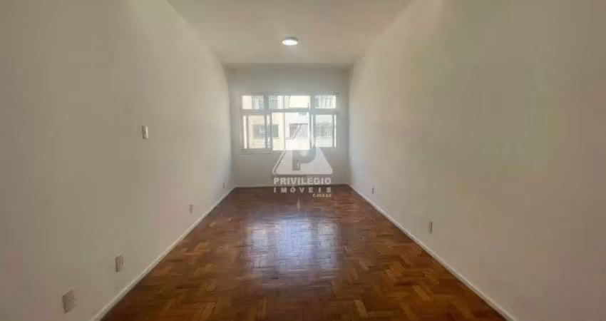 Quarto saleta próximo da praia no coração de copacabana
